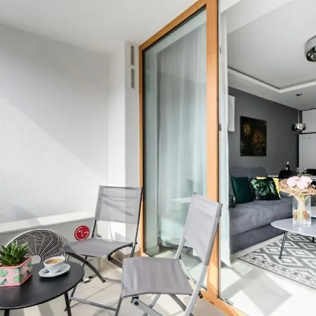 Luxury Holiday Apartment Empuriabrava